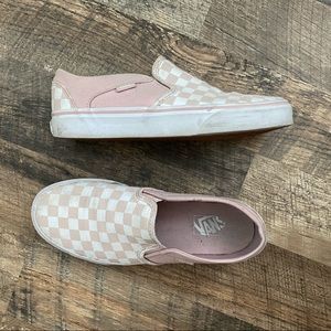 pink checkered vans